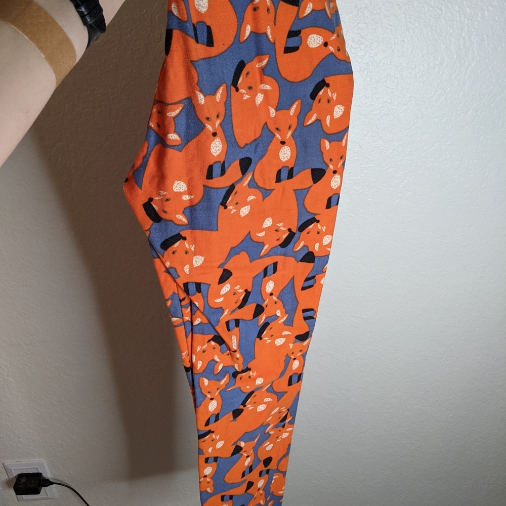 Lularoe fox leggings!